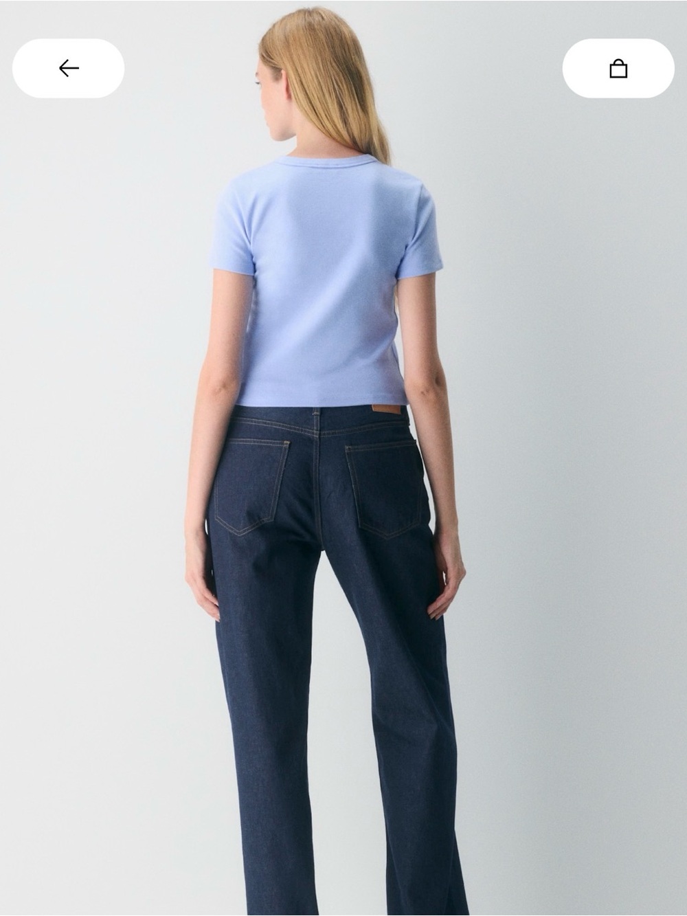 Aritzia Sunday Best T-Shirt - Picture 3 of 8